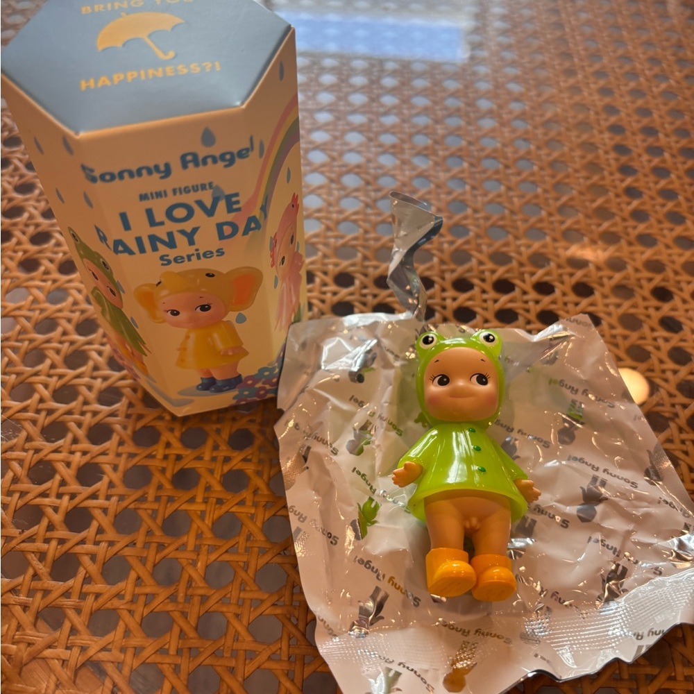 Sonny Angel I Love Rainy Day  (Frog)